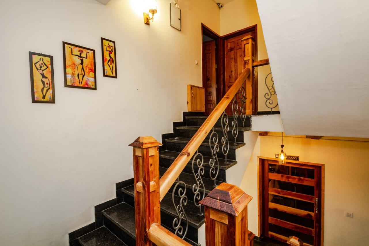 Tripli Hotels Stone House Cottage มะนาลี ภายนอก รูปภาพ